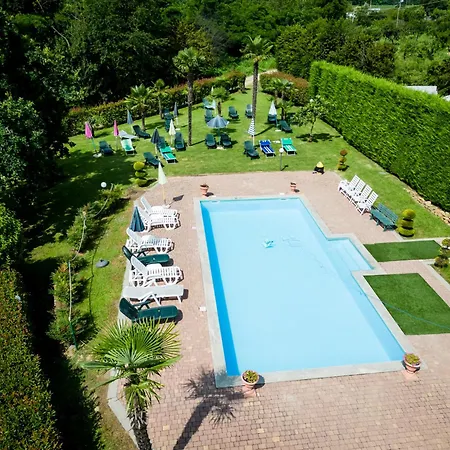 Parco Campofelice Bed & Breakfast 3*