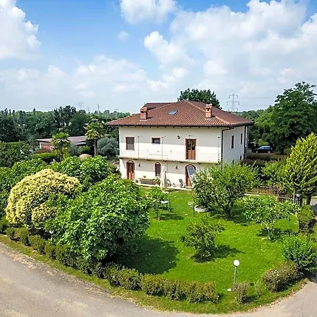 Parco Campofelice Bed & Breakfast 3*