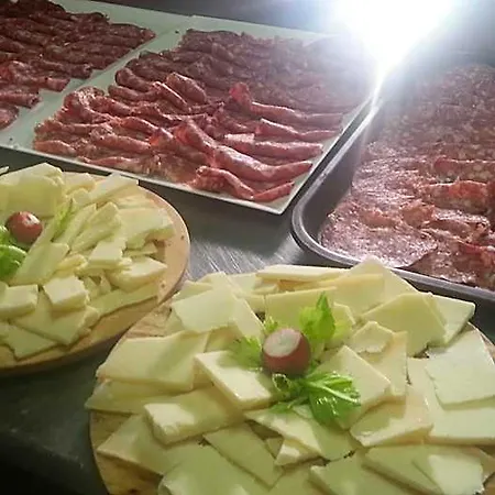 Bed & Breakfast Parco Campofelice 3*